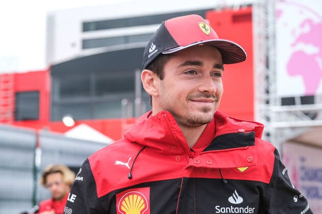 Charles Leclerc (MCO, Scuderia Ferrari 16) im Paddock, Großer Preis von Großbritannien, Silverstone, Motorsport, Formel 1, Großer Preis von Großbritannien, Silverstone, Motorsport, Formel 1, Foto: Knab Eibner Towcester Copyright: xEibner-Pressefotox
