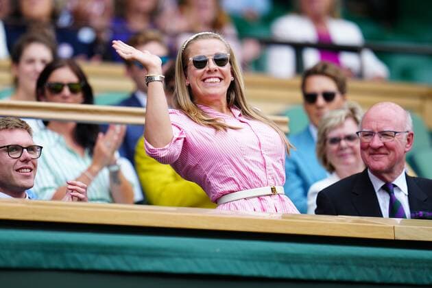 Mandatory Credit: Photo by Javier Garcia Shutterstock (13012408bo) Hannah Cockroft in the Royal Box on Centre Court Wimbledon Tennis Championships, Day 6, The All England Lawn Tennis and Croquet Club, London, UK - 02 Jul 2022 Wimbledon Tennis Championships, Day 6, The All England Lawn Tennis and Croquet Club, London, UK - 02 Jul 2022  Copyright: xJavierxGarcia Shutterstockx 13012408bo