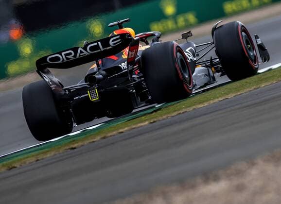 SILVERSTONE - Max Verstappen (Oracle Red Bull Racing) during the 3rd free practice session ahead of the F1 Grand Prix of Great Britain at Silverstone on July 2, 2022 in Silverstone, England. REMKO DE WAAL F1 Grand Prix of Great Britain - Practice 3 2022 xVIxANPxSportx xxANPxIVx