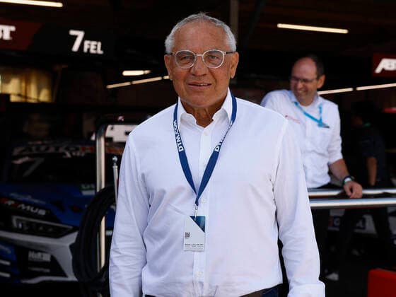 Sport Themen der Woche KW26 02.07.2022, Motorsport, DTM - Norising, GER, Nuernberg, Norisring Bild: v. li. Felix Magath zu Besuch am Norisring *** 02 07 2022, Motorsport, DTM Norising, GER, Nuernberg, Norisring Picture v li Felix Magath visiting Norisring Copyright: HMBxMedia xHeikoxBecker