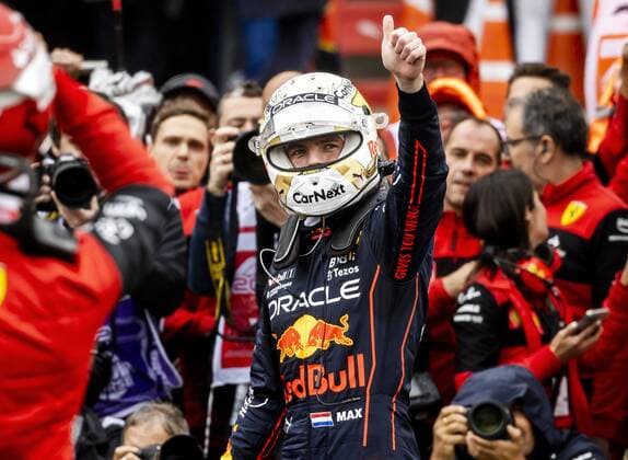 SILVERSTONE - Max Verstappen (Oracle Red Bull Racing) after qualifying ahead of the F1 Grand Prix of Great Britain at Silverstone on July 2, 2022 in Silverstone, England. REMKO DE WAAL F1 Grand Prix of Great Britain - Qualifying 2022 xVIxANPxSportx xxANPxIVx