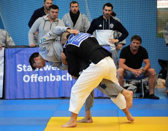 02.07.2022 Offenbach 1. Judo-Bundesliga 2022 Männer 1. JC Samurai Offenbach gegen TV 1848Erlangen Athanasios Mylonelis (Samurai) gegen David Lim (TV 1848 Erlangen )