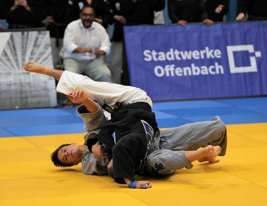 02.07.2022 Offenbach 1. Judo-Bundesliga 2022 Männer 1. JC Samurai Offenbach gegen TV 1848Erlangen Athanasios Mylonelis (Samurai) gegen David Lim (TV 1848 Erlangen )