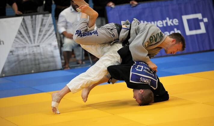 02.07.2022 Offenbach 1. Judo-Bundesliga 2022 Männer 1. JC Samurai Offenbach gegen TV 1848Erlangen Leon Ehmig (Samurai) gegen Tim Himmelspach (TV 1848 Erlangen )