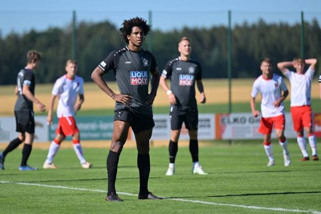 Fußball, Herren, Vorbereitung, Saison 2022-2023, ASV Neumarkt, 02.07.2022 Caiuby Francisco da Silva (Nr.27 - VfB Eichstätt) Gelbelsee Sportplatz Gelbelsee Bayern Deutschland *** Soccer, men, preparation, season 2022 2023, ASV Neumarkt, 02 07 2022 Caiuby Francisco da Silva Nr 27 VfB Eichstätt Gelbelsee Sportplatz Gelbelsee Bayern Germany