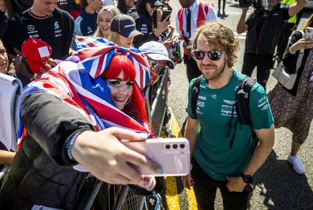 SILVERSTONE - Sebastian Vettel (Aston Martin) ahead of the F1 Grand Prix of Great Britain at Silverstone on July 3, 2022 in Silverstone, England. REMKO DE WAAL F1 Grand Prix of Great Britain 2022 xVIxANPxSportx xxANPxIVx