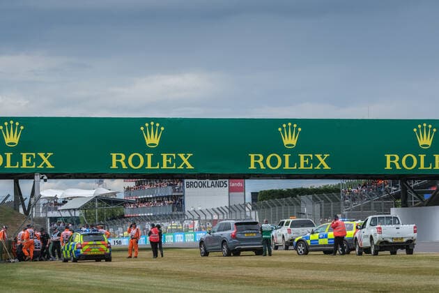 Personen stürmen die Strecke, Großer Preis von Großbritannien, Silverstone, Motorsport, Formel 1, Großer Preis von Großbritannien, Silverstone, Motorsport, Formel 1 Towcester Copyright: xEibner-Pressefotox