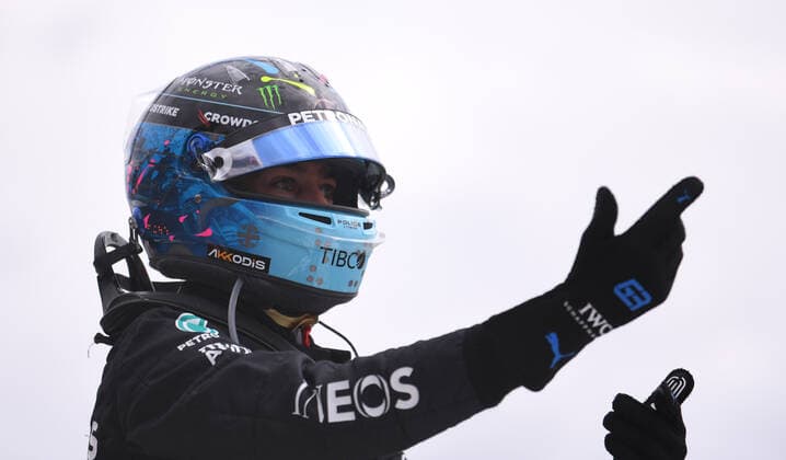 3rd July 2022, Silverstone Circuit, Silverstone, Northamptonshire, England: British F1 Grand Prix, Race day: George Russell urges safety crews to help Zhou Guanyu  ActionPlus12404630 SimonxWest