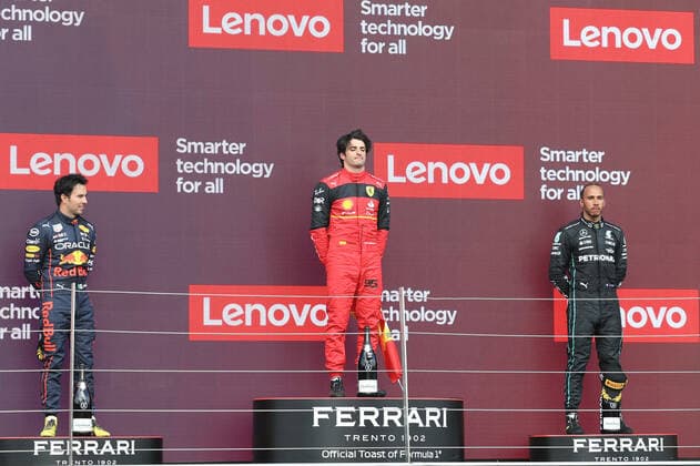 podium SAINZ Carlos (spa), Scuderia Ferrari F1-75, portrait PEREZ Sergio (mex), Red Bull Racing RB18, portrait HAMILTON Lewis (gbr), Mercedes AMG F1 Team W13, portrait during the Formula 1 Lenovo British Grand Prix 2022, 10th round of the 2022 FIA Formula One World Championship, WM, Weltmeisterschaft on the Silverstone Circuit, from July 1 to 3, 2022 in Silverstone, United Kingdom - F1 - BRITISH GRAND PRIX 2022 - RACE DPPI Panoramic G00D8626
