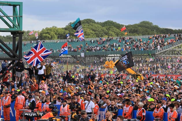 3rd July 2022, Silverstone Circuit, Silverstone, Northamptonshire, England: British F1 Grand Prix, Race day: Fans on the track after the race  ActionPlus12404845 Octane