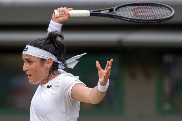 Mandatory Credit: Photo by Ella Ling Shutterstock (13012853gn) Ons Jabeur during her fourth round match Wimbledon Tennis Championships, Day 7, The All England Lawn Tennis and Croquet Club, London, UK - 03 Jul 2022 Wimbledon Tennis Championships, Day 7, The All England Lawn Tennis and Croquet Club, London, UK - 03 Jul 2022  Copyright: xEllaxLing Shutterstockx 13012853gn