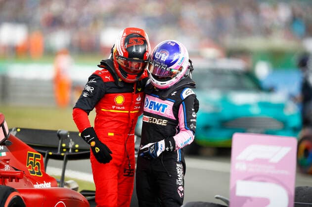 55 Carlos Sainz (ESP, Scuderia Ferrari), 14 Fernando Alonso (ESP, BWT Alpine F1 Team), F1 Grand Prix of Great Britain at Silverstone Circuit on July 3, 2022 in Silverstone, United Kingdom. (Photo by HOCH ZWEI) Silverstone United Kingdom