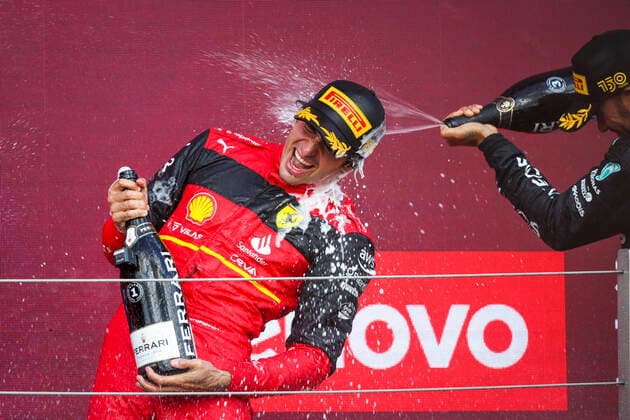 Bilder des Jahres 2022, Sport 07 Juli Sport Themen der Woche KW26 Sport Bilder des Tages 55 Carlos Sainz (ESP, Scuderia Ferrari), F1 Grand Prix of Great Britain at Silverstone Circuit on July 3, 2022 in Silverstone, United Kingdom. (Photo by HOCH ZWEI) Silverstone United Kingdom *** 55 Carlos Sainz ESP, Scuderia Ferrari , F1 Grand Prix of Great Britain at Silverstone Circuit on July 3, 2022 in Silverstone, United Kingdom Photo by HOCH ZWEI Silverstone United Kingdom