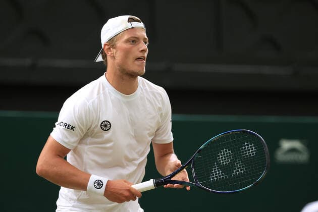 Tennis - Wimbledon (Day 7) 3rd July 2022 - Tennis - Wimbledon (Day 7) - Gentlemen s Singles Round of 16 match - Novak Djokovic (SRB) v Tim Van Rijthoven (NED) - Van Rijthoven. Photo: Simon Stacpoole Offside. London UK Copyright: xSimonxStacpoolexOffside