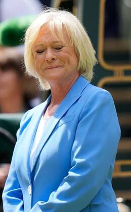 Mandatory Credit: Photo by Dave Shopland Shutterstock (13012855ch) Sue Barker sheds a tear on Centre Court as part of the centenary celebrations Wimbledon Tennis Championships, Day 7, The All England Lawn Tennis and Croquet Club, London, UK - 03 Jul 2022 Wimbledon Tennis Championships, Day 7, The All England Lawn Tennis and Croquet Club, London, UK - 03 Jul 2022  Copyright: xDavexShopland Shutterstockx 13012855ch