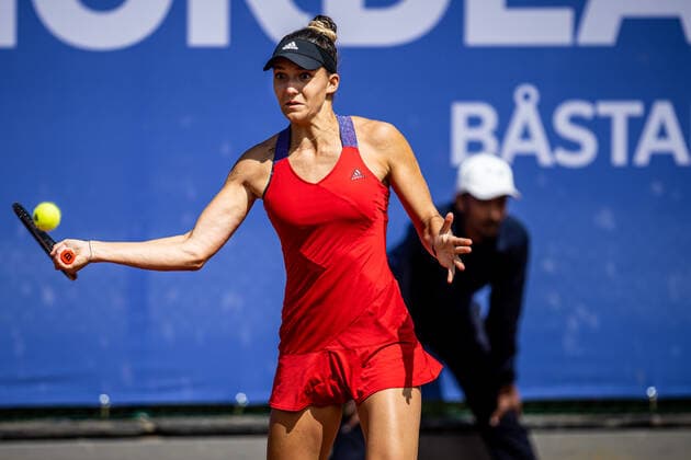 220704 Rebeka Masarova, Spanien under dag 1 av WTA, Tennis Damen Nordea Open den 4 juli 2022 i Bastad. Copyright: CHRISTOFFERxBORGxMATTISSON BB220704CB035