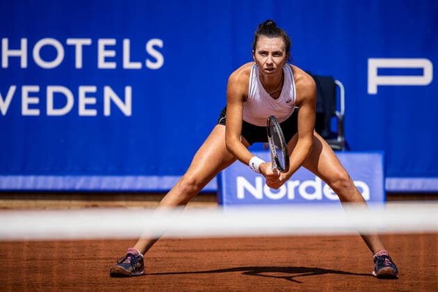220704 Ipek Oz, Turkiet, under dag 1 av WTA, Tennis Damen Nordea Open den 4 juli 2022 i Bastad. Copyright: CHRISTOFFERxBORGxMATTISSON BB220704CB053