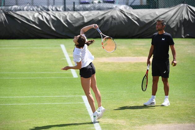 Tennis - Wimbledon 2022 - Nicolas Beuque entraineur de Alize Cornet - France TENNIS : Wimbledon 2022 - England - 04 07 2022 ChrysleneCaillaud Panoramic 