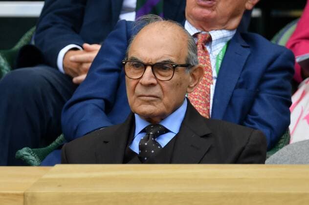 Mandatory Credit: Photo by James Veysey Shutterstock (13012861ah) David Suchet in the Royal Box on Centre Court Wimbledon Tennis Championships, Day 8, The All England Lawn Tennis and Croquet Club, London, UK - 04 Jul 2022 Wimbledon Tennis Championships, Day 8, The All England Lawn Tennis and Croquet Club, London, UK - 04 Jul 2022  Copyright: xJamesxVeysey Shutterstockx 13012861ah