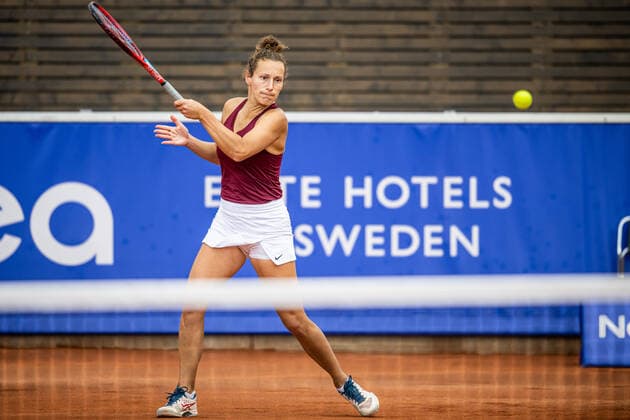 220704 Elixane Lechemia, Frankrike, under dag 1 av WTA, Tennis Damen Nordea Open den 4 juli 2022 i Bastad. Copyright: CHRISTOFFERxBORGxMATTISSON BB220704CB085