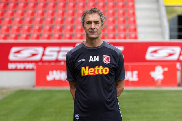 Dr. Andreas Harlass-Neuking; SSV Jahn Regensburg; 2.BL, Porträttermin 2022 2023