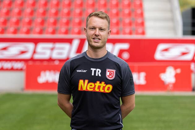 Tobias Rutzinger; SSV Jahn Regensburg; 2.BL, Porträttermin 2022 2023