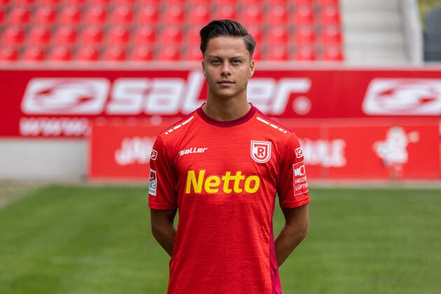 Minos Gouras; SSV Jahn Regensburg; 2.BL, Porträttermin 2022 2023