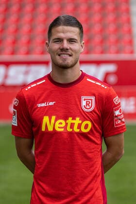 Jan Elvedi; SSV Jahn Regensburg; 2.BL, Porträttermin 2022 2023