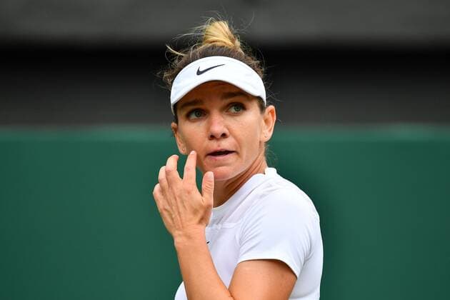 Mandatory Credit: Photo by James Veysey Shutterstock (13012861dz) Simona Halep during her fourth round match Wimbledon Tennis Championships, Day 8, The All England Lawn Tennis and Croquet Club, London, UK - 04 Jul 2022 Wimbledon Tennis Championships, Day 8, The All England Lawn Tennis and Croquet Club, London, UK - 04 Jul 2022  Copyright: xJamesxVeysey Shutterstockx 13012861dz