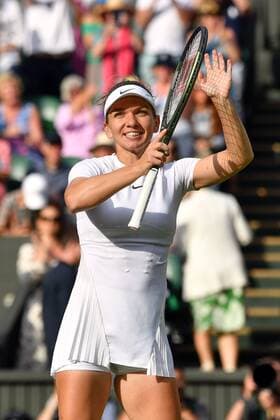 Mandatory Credit: Photo by James Veysey Shutterstock (13012861ez) Simona Halep celebrates victory in her fourth round match Wimbledon Tennis Championships, Day 8, The All England Lawn Tennis and Croquet Club, London, UK - 04 Jul 2022 Wimbledon Tennis Championships, Day 8, The All England Lawn Tennis and Croquet Club, London, UK - 04 Jul 2022  Copyright: xJamesxVeysey Shutterstockx 13012861ez