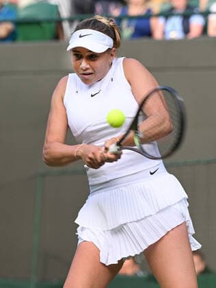 Tennis Championships - Week One - Day Eight - All England Lawn Tennis Club, Wimbledon - Monday 4th July 2022 Amanda Anisimova (USA) v Harmony Tan (FRA) Amanda Anisimova 