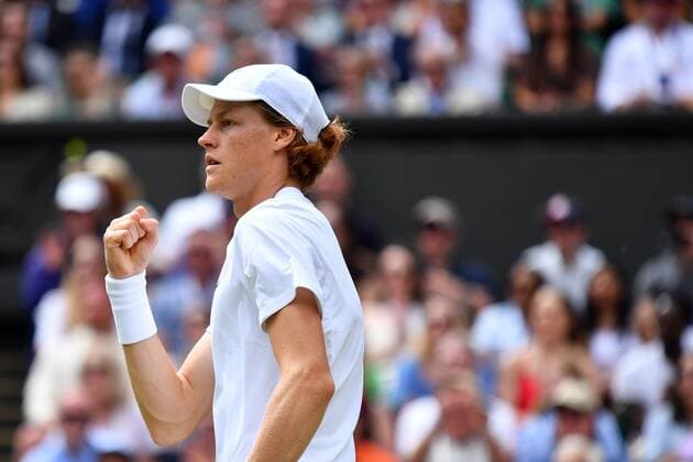Mandatory Credit: Photo by James Veysey Shutterstock (13012868bs) Jannik Sinner during his quarter-final match Wimbledon Tennis Championships, Day 9, The All England Lawn Tennis and Croquet Club, London, UK - 05 Jul 2022 Wimbledon Tennis Championships, Day 9, The All England Lawn Tennis and Croquet Club, London, UK - 05 Jul 2022  Copyright: xJamesxVeysey Shutterstockx 13012868bs