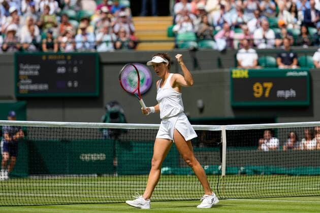 Mandatory Credit: Photo by Dave Shopland Shutterstock (13012866ai) Tatjana Maria during her quarter final match Wimbledon Tennis Championships, Day 9, The All England Lawn Tennis and Croquet Club, London, UK - 05 Jul 2022 Wimbledon Tennis Championships, Day 9, The All England Lawn Tennis and Croquet Club, London, UK - 05 Jul 2022  Copyright: xDavexShopland Shutterstockx 13012866ai
