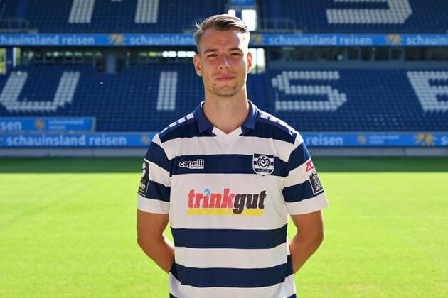 Marvin Senger; MSV Duisburg; 3.Liga, Porträttermin 2022 2023 Duisburg Schauinsland Reisen Arena Nordrhein-Westfalen Deutschland