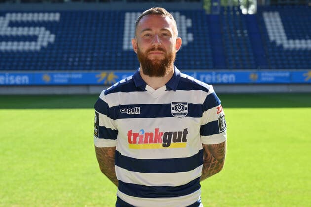 Marvin Knoll; MSV Duisburg; 3.Liga, Porträttermin 2022 2023 Duisburg Schauinsland Reisen Arena Nordrhein-Westfalen Deutschland