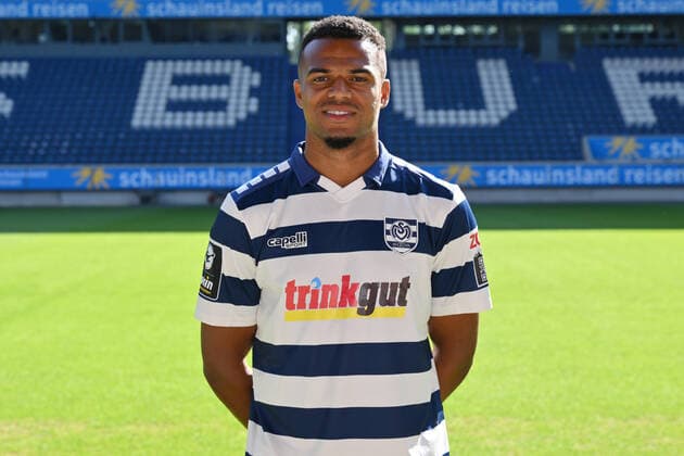 Marvin Ajani; MSV Duisburg; 3.Liga, Porträttermin 2022 2023 Duisburg Schauinsland Reisen Arena Nordrhein-Westfalen Deutschland