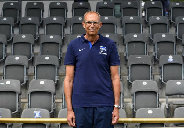 Mannschaftsarzt Dr. Ulrich Schleicher (Hertha BSC) Hertha BSC; 1. Bundesliga, Porträttermin 2022 2023, 05.07. 2022, Copyright: xSebastianxRäppoldx xMatthiasxKox