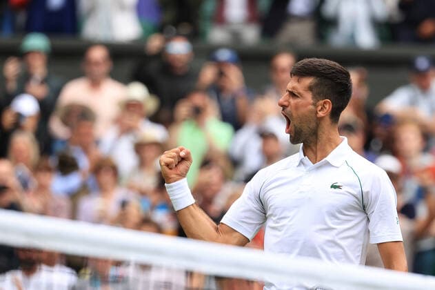Tennis - Wimbledon (Day 9) 5th July 2022 - Tennis - Wimbledon (Day 9) - Novak Djokovic (SRB) celebrates winning his Gentlemen s Singles Quarter Final match over Jannik Sinner (ITA) - Photo: Simon Stacpoole Offside. London UK Copyright: xSimonxStacpoolexOffside