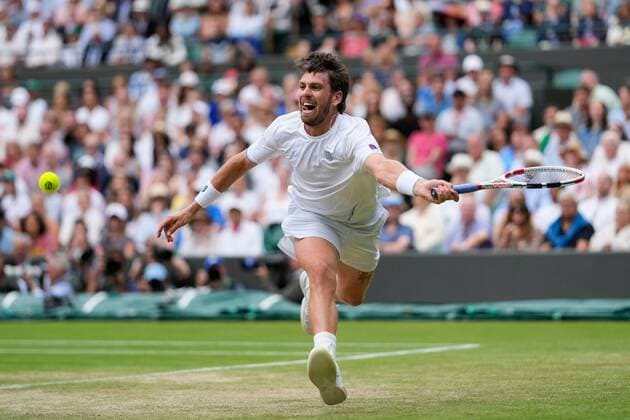 Mandatory Credit: Photo by Dave Shopland Shutterstock (13012866cb) Cameron Norrie during his quarter final match Wimbledon Tennis Championships, Day 9, The All England Lawn Tennis and Croquet Club, London, UK - 05 Jul 2022 Wimbledon Tennis Championships, Day 9, The All England Lawn Tennis and Croquet Club, London, UK - 05 Jul 2022  Copyright: xDavexShopland Shutterstockx 13012866cb