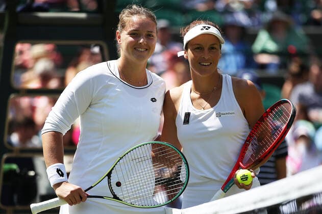 TENNIS - Wimbledon 2022 LONDON,ENGLAND,05.JUL.22 - TENNIS - WTA, Tennis Damen Tour, Wimbledon, Grand Slam. Image shows Jule Niemeier and Tatjana Maria (GER).  GEPAxpictures xAlanxGrieves