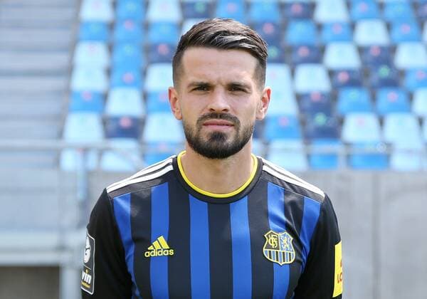 05.07.2022, xfkfnsx, Fussball 3.Liga, 1.FC Saarbruecken - Fototermin Saison 2022 23 emspor, v.l. Kasim Rabihic (1.FC Saarbruecken) (DFL DFB REGULATIONS PROHIBIT ANY USE OF PHOTOGRAPHS as IMAGE SEQUENCES and or QUASI-VIDEO) Saarbruecken