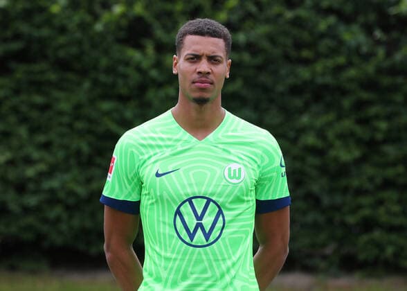 VfL Wolfsburg Fototermin Felix Nmecha; VfL Wolfsburg; 06.07.2022, 1. BL, Porträttermin 2022 23, Wolfsburg