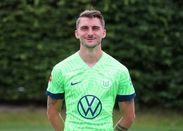 VfL Wolfsburg Fototermin Maximilian Philipp; VfL Wolfsburg; 06.07.2022, 1. BL, Porträttermin 2022 23, Wolfsburg