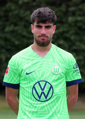 VfL Wolfsburg Fototermin Fabio Di Michele Sanchez; VfL Wolfsburg; 06.07.2022, 1. BL, Porträttermin 2022 23, Wolfsburg