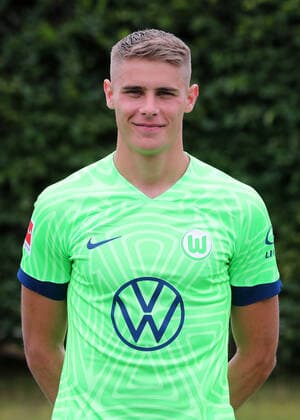 VfL Wolfsburg Fototermin Micky van de Ven; VfL Wolfsburg; 06.07.2022, 1. BL, Porträttermin 2022 23, Wolfsburg