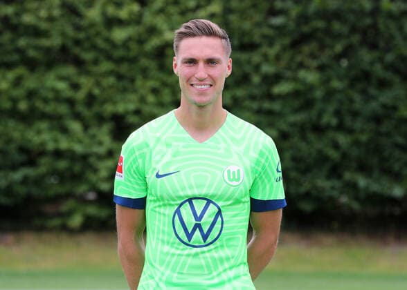 VfL Wolfsburg Fototermin Kilian Fischer; VfL Wolfsburg; 06.07.2022, 1. BL, Porträttermin 2022 23, Wolfsburg