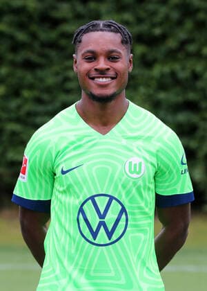 VfL Wolfsburg Fototermin Ridle Baku; VfL Wolfsburg; 06.07.2022, 1. BL, Porträttermin 2022 23, Wolfsburg