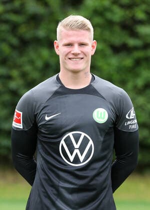 VfL Wolfsburg Fototermin Torwart Lino Kasten; VfL Wolfsburg; 06.07.2022, 1. BL, Porträttermin 2022 23, Wolfsburg