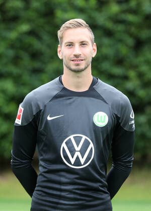 VfL Wolfsburg Fototermin Torwart Niklas Klinger; VfL Wolfsburg; 06.07.2022, 1. BL, Porträttermin 2022 23, Wolfsburg