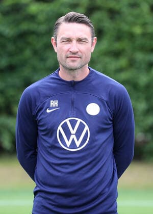 VfL Wolfsburg Fototermin Co-Trainer Robert Kovac; VfL Wolfsburg; 06.07.2022, 1. BL, Porträttermin 2022 23, Wolfsburg